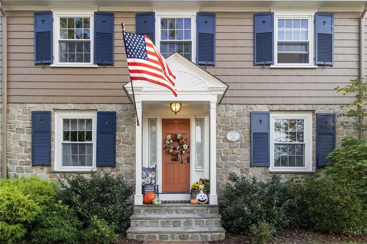 Property Photo:  292 Country Club Drive  RI 02888 