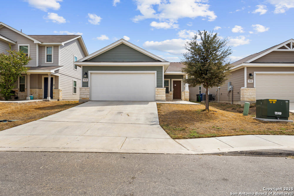 Property Photo: 9938 Rancho Real TX 78224