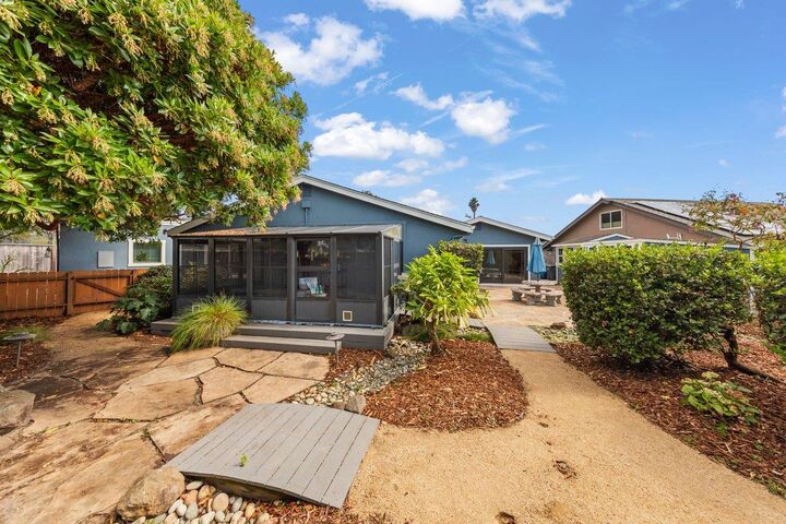 Property Photo:  1568 Mizzen Lane  CA 94019 