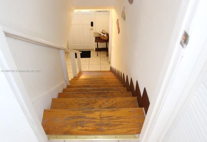 Property Photo:  202 W Canal Dr  FL 33037 