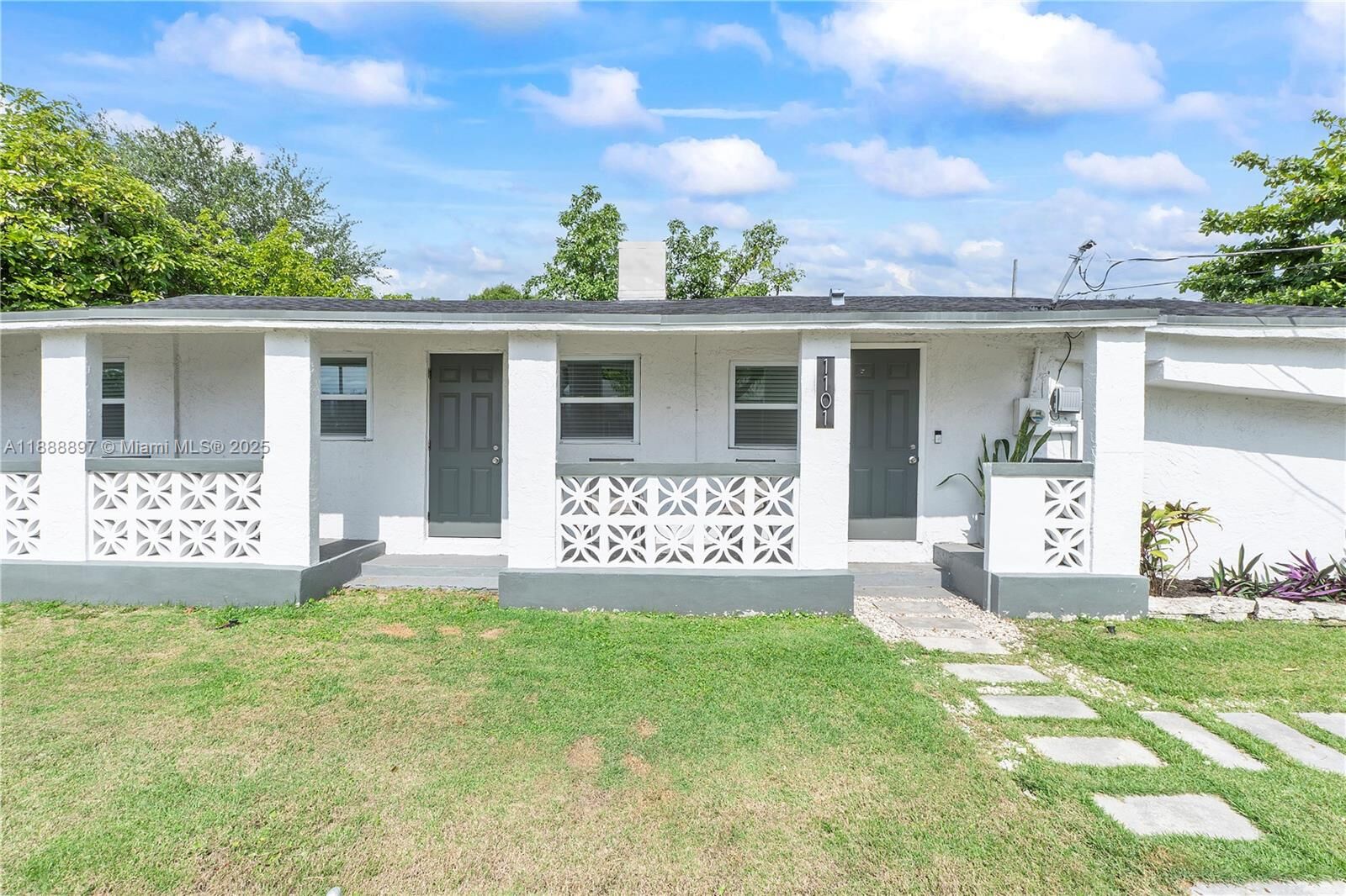 Property Photo:  1101 NW 40th St  FL 33127 