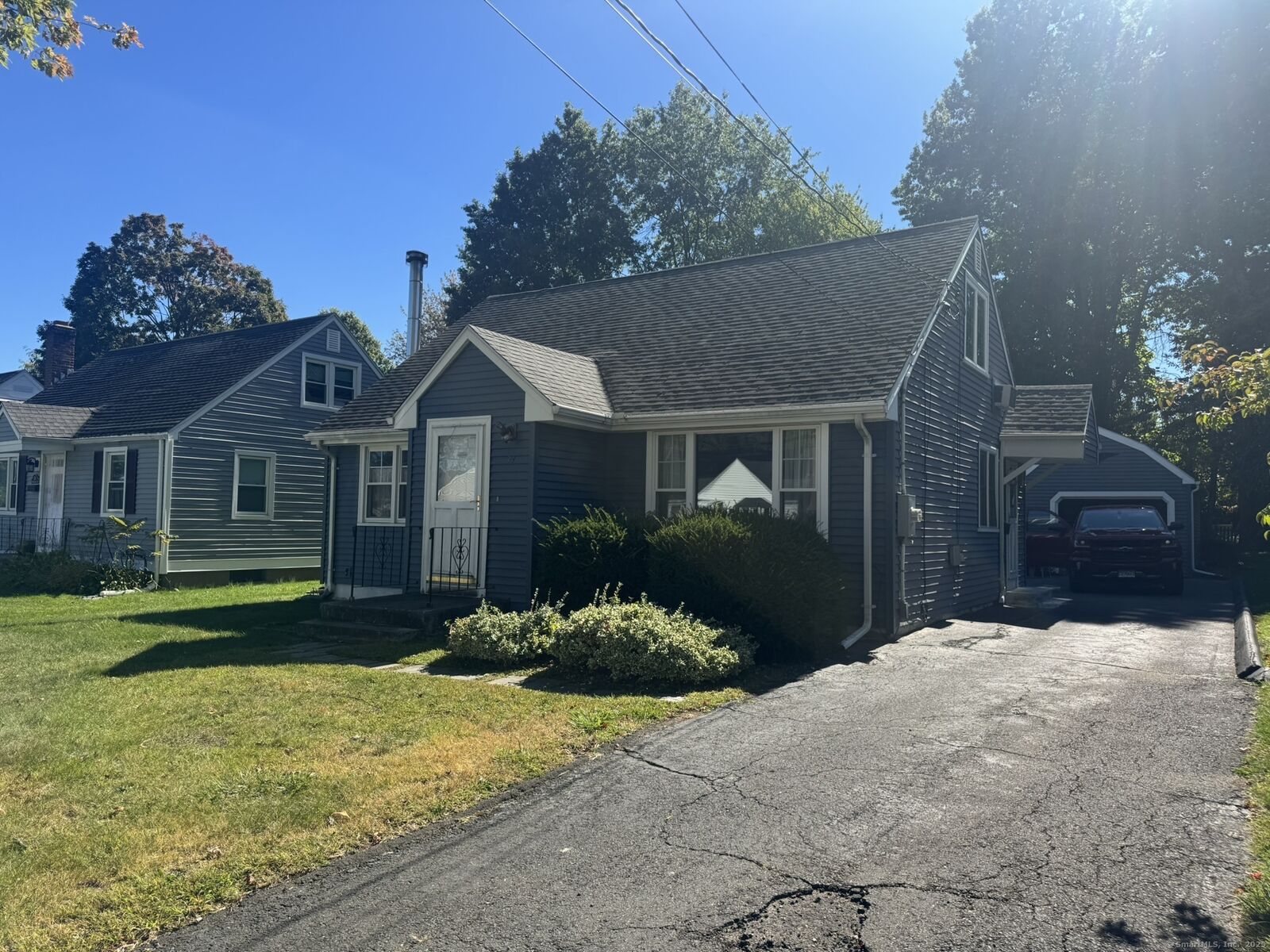 Property Photo:  34 Hutchinson Street  CT 06053 