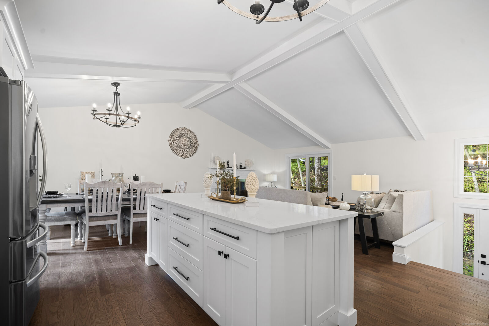 Property Photo: 8 Crane Place CT 06070