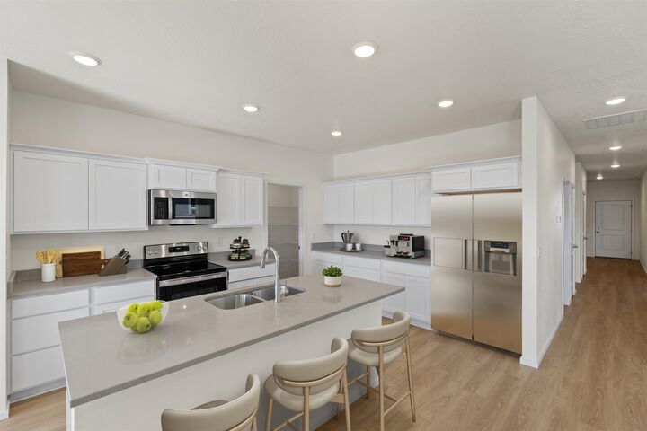 Property Photo:  410 N Arcadia Ave  WA 99006 