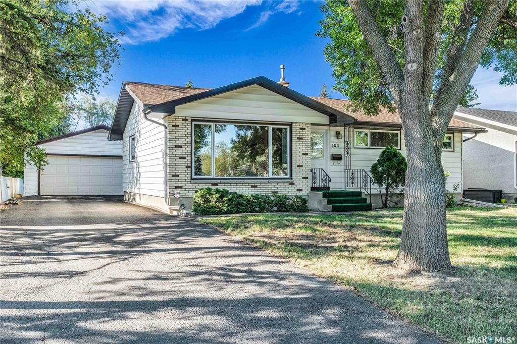 Property Photo:  5011 7th Avenue N  SK S4R 0K5 