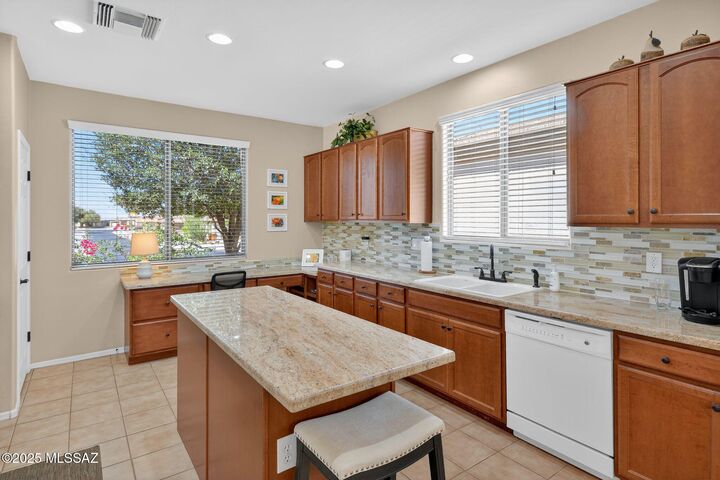 Property Photo: 10126 S Azure Surrey Drive AZ 85641