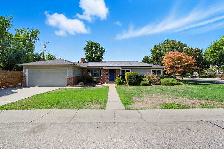 1315 S Conyer Street  Visalia CA 93277 photo
