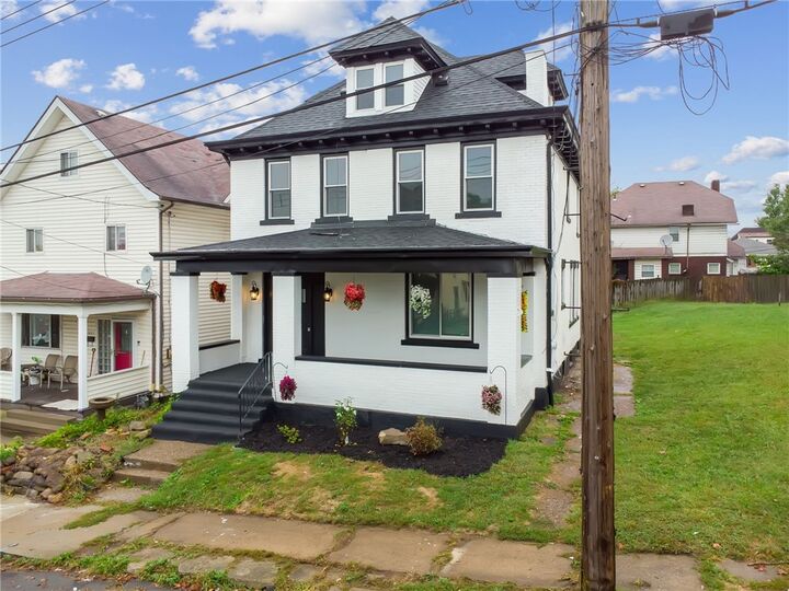Property Photo:  1409 Centennial St  PA 15132 