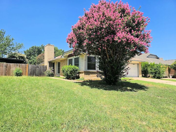 Property Photo:  909 Clearwater Trail  TX 78664