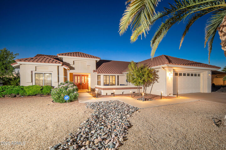 Property Photo:  21606 N Yellowstone Circle  AZ 85375 