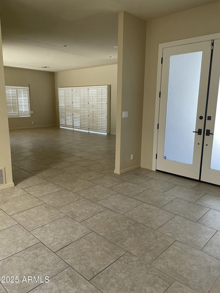 Property Photo:  6141 N 34th Place  AZ 85253 