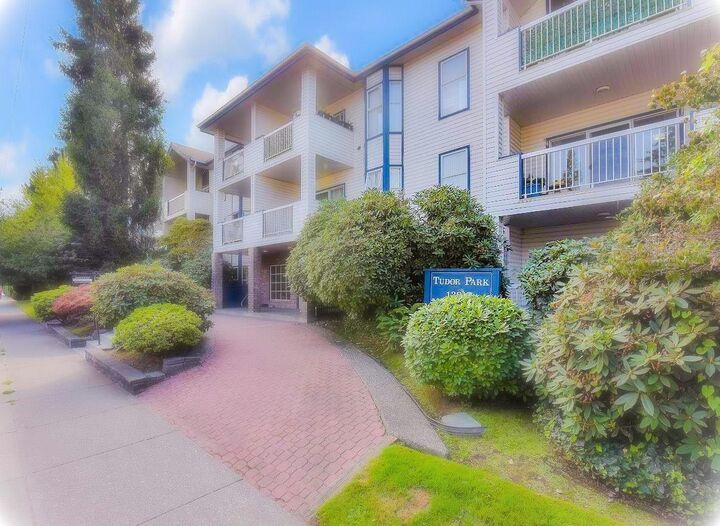 Photo de la propriété: 13918 72 Avenue 118 BC V3W 0T4