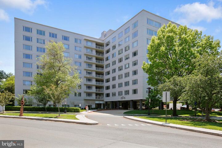 2475 Virginia Avenue NW 618  Washington DC 20037 photo