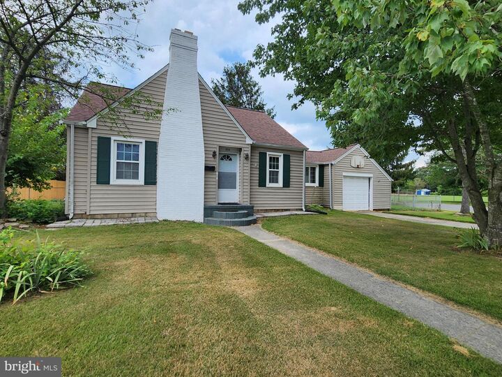 Property Photo:  512 State Street  DE 19973 