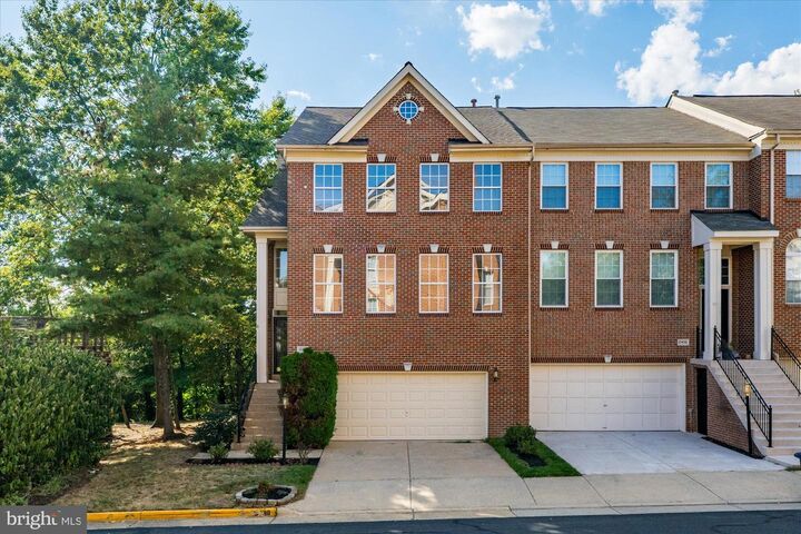 Property Photo:  13438 Burrough Farm Drive  VA 20171 