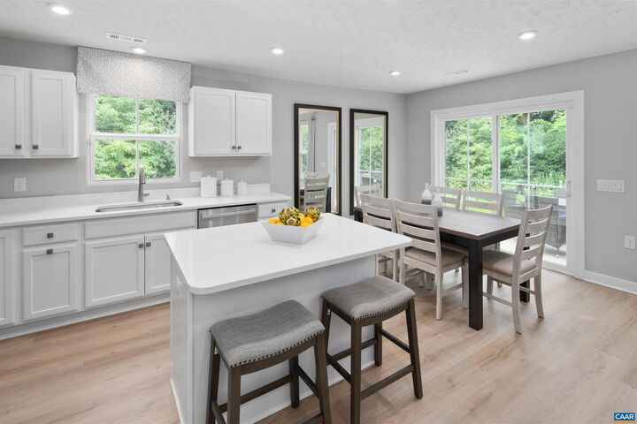 Property Photo: 140 White Sands Blvd VA 22923