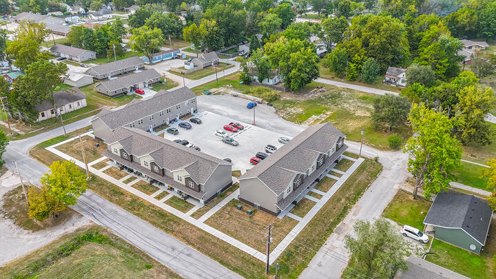 504 Oaklawn Ave  Fayette MO 65248 photo