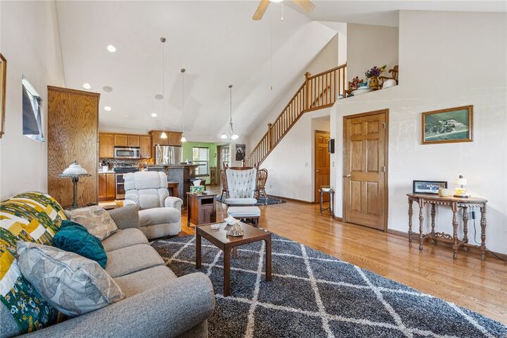 Property Photo:  110 Willow Lane  IA 52317 