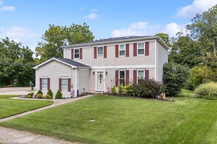 Property Photo:  4071 E Kemper Road  OH 45241 
