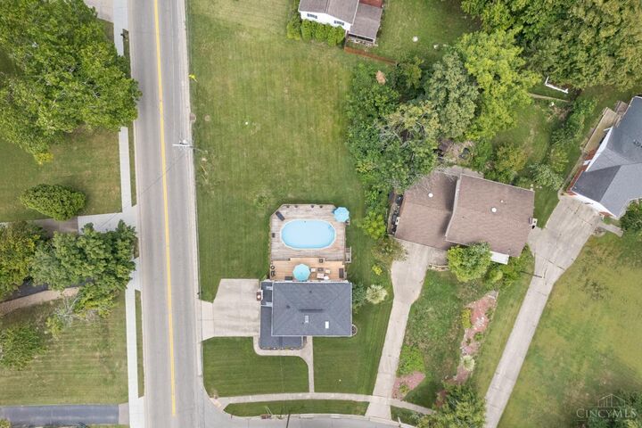 Property Photo:  4071 E Kemper Road  OH 45241 