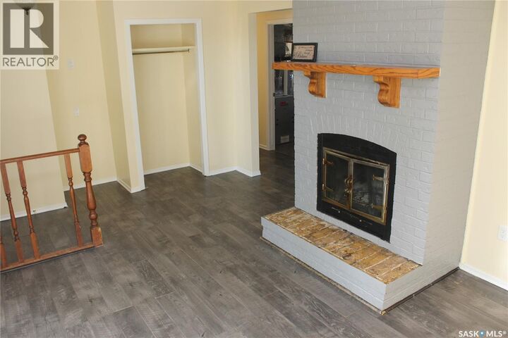 Property Photo:  1064 Lindsay Street  SK S4N 3A9 