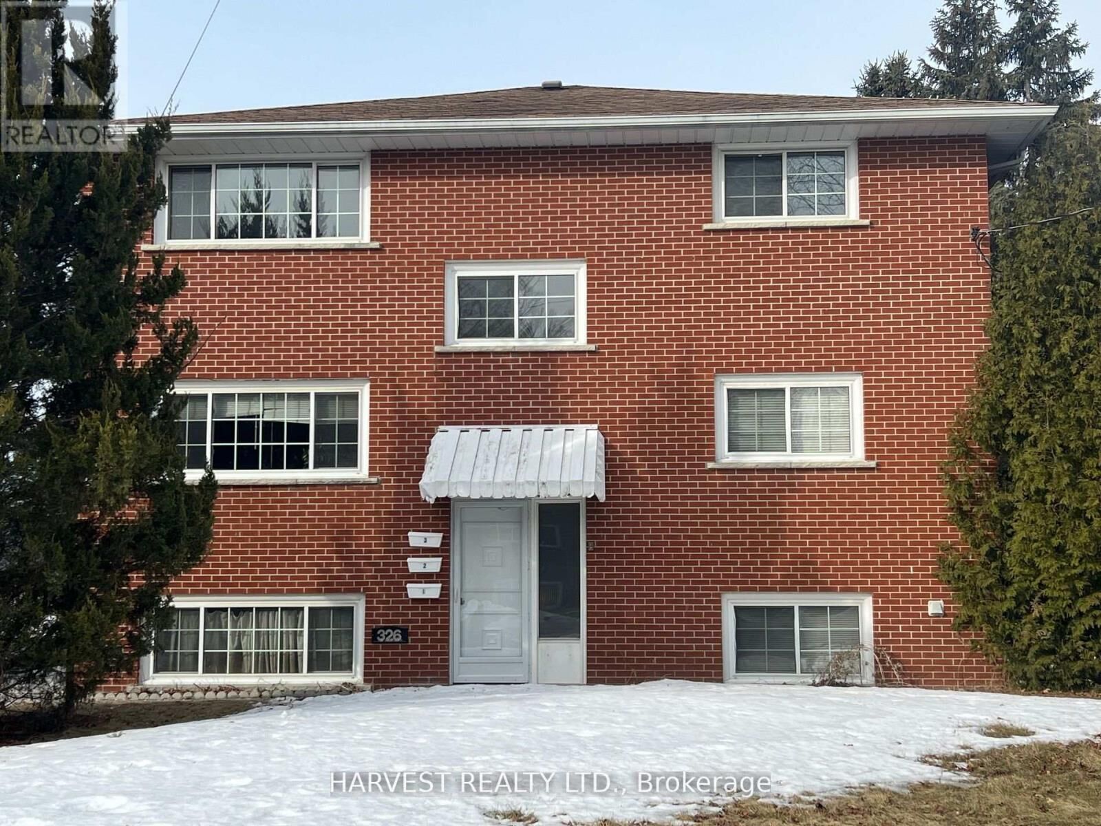Property Photo:  326 Surrey Drive  ON L1G 6H1 