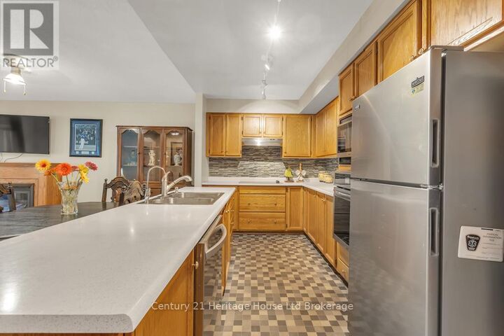Property Photo:  26 Seres Drive  ON N4G 5G1 