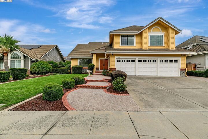 Property Photo:  1476 San Benito Dr  CA 94539 