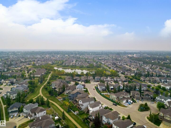 Property Photo:  90 Carlyle Crescent  AB T8H 2T8 