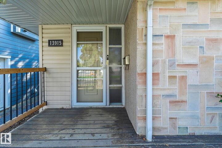 13915 102 Avenue NW  Edmonton AB T5N 0P5 photo