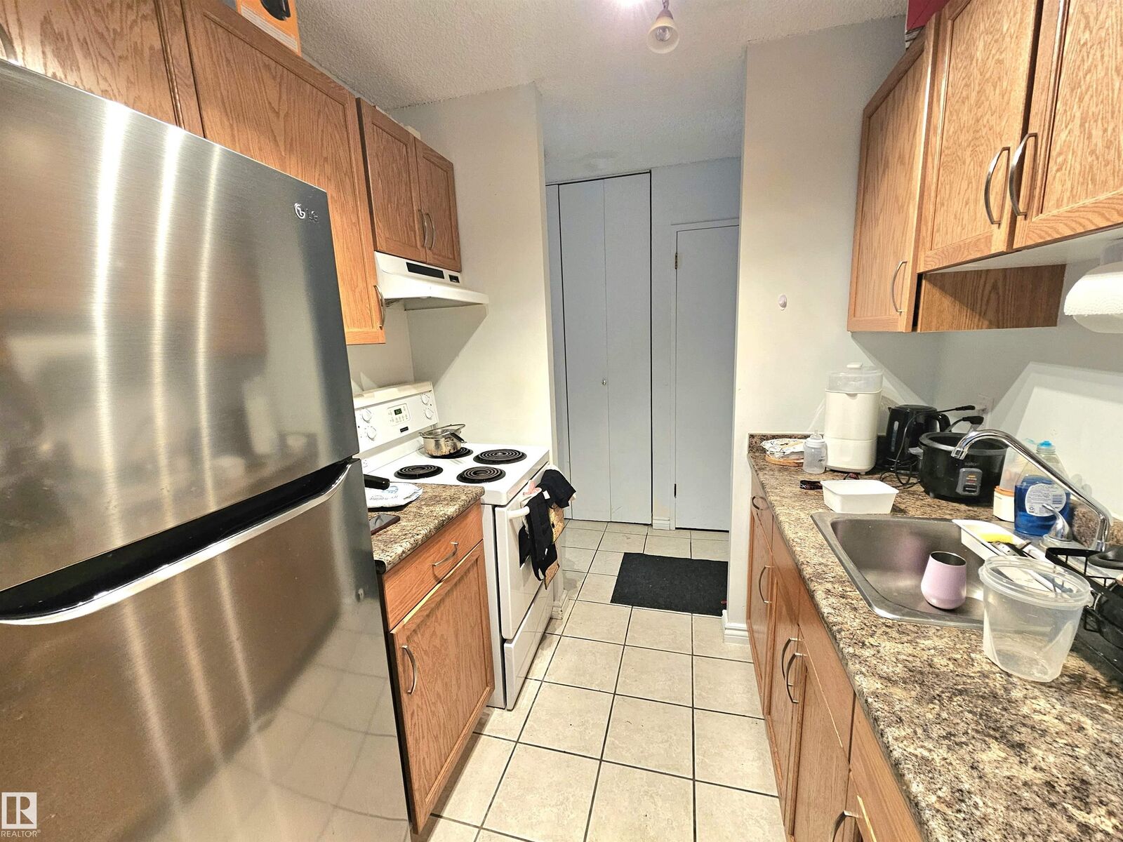 Property Photo:  13910 Stony Plain Road NW 718  AB T5N 3R2 