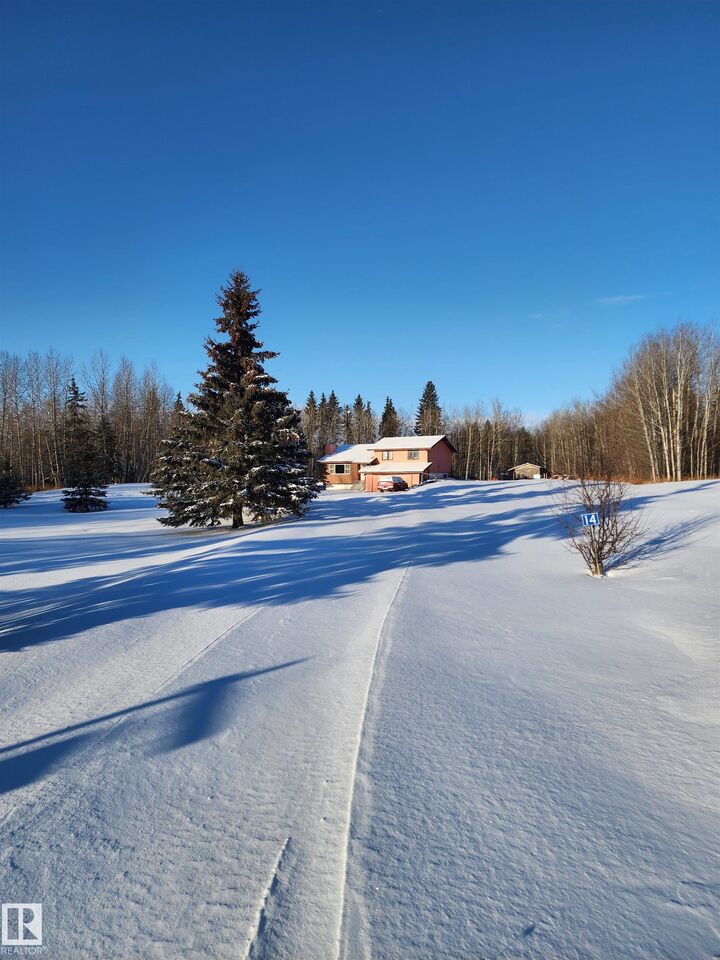 Property Photo:  53510 Hwy 43 14  AB T0E 1V0 