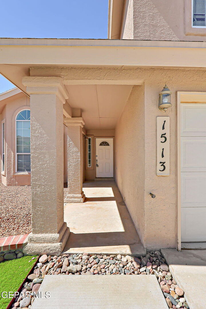 Property Photo: 1513 Prickley Pear Drive TX 79912