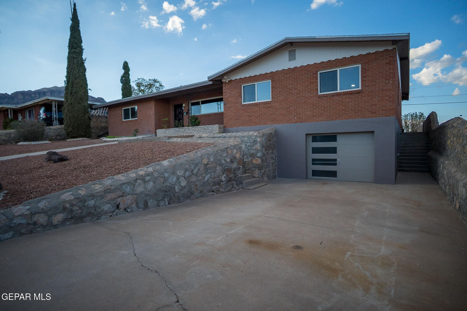 Property Photo:  3405 Volcanic Avenue  TX 79904 