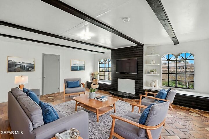 Property Photo: 3630 Sheppard Avenue TX 79904