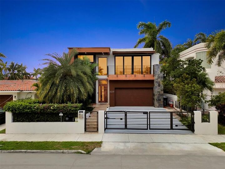 609 Poinciana Dr  Fort Lauderdale FL 33301 photo