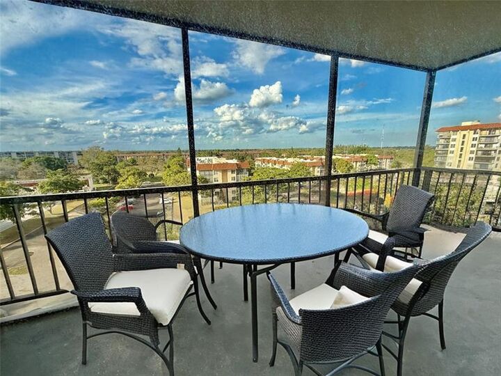 Property Photo: 4174 Inverrary Drive 805 FL 33319
