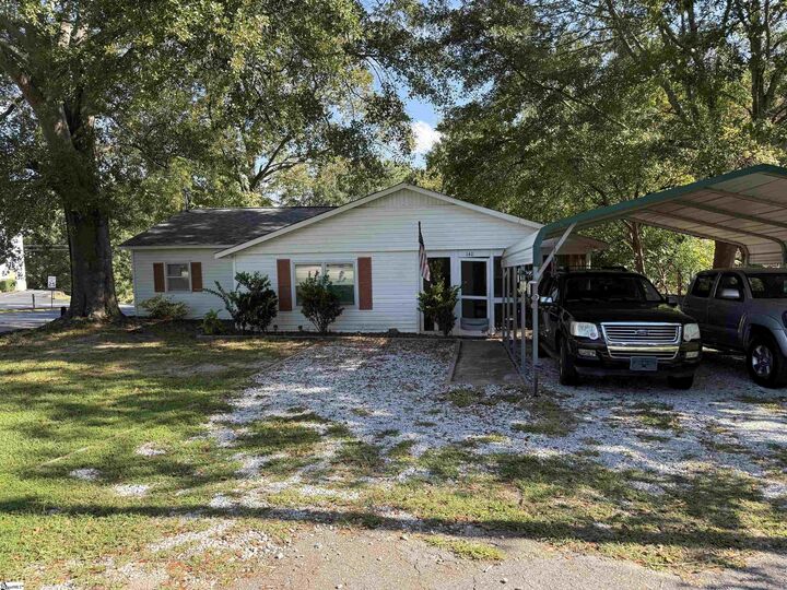 Property Photo: 140 Agnew Road SC 29317