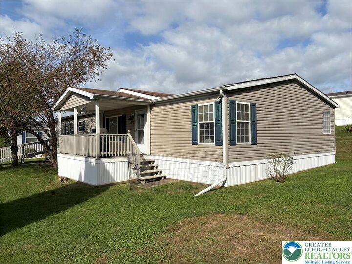 Property Photo:  5288 Brocton Court  PA 18062 