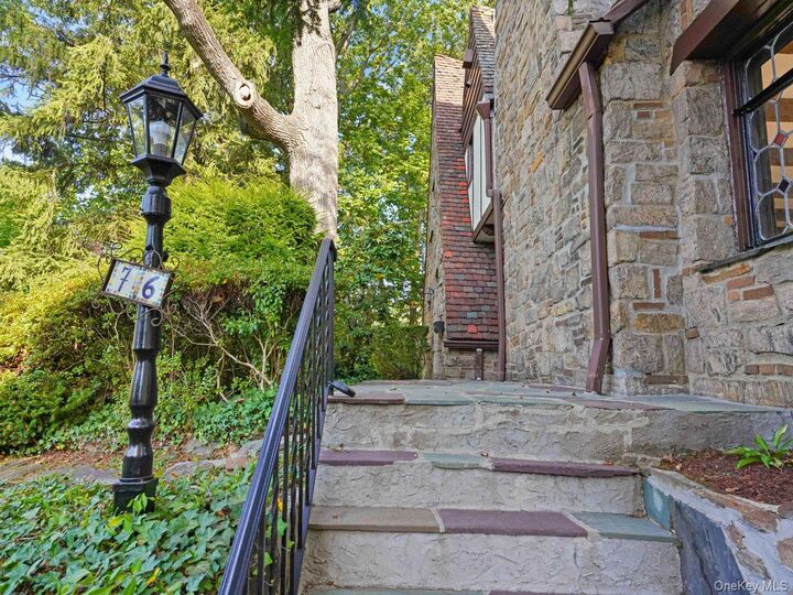 Property Photo:  76 Vaughn Avenue  NY 10801 