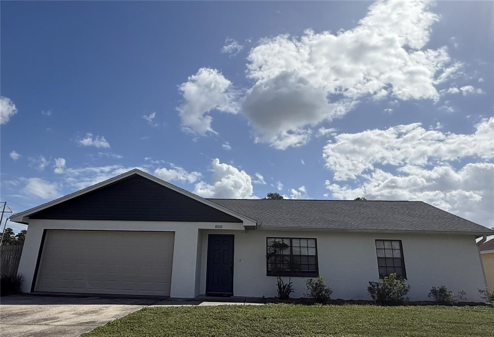 Property Photo:  8053 Deerwood Circle  FL 33610 