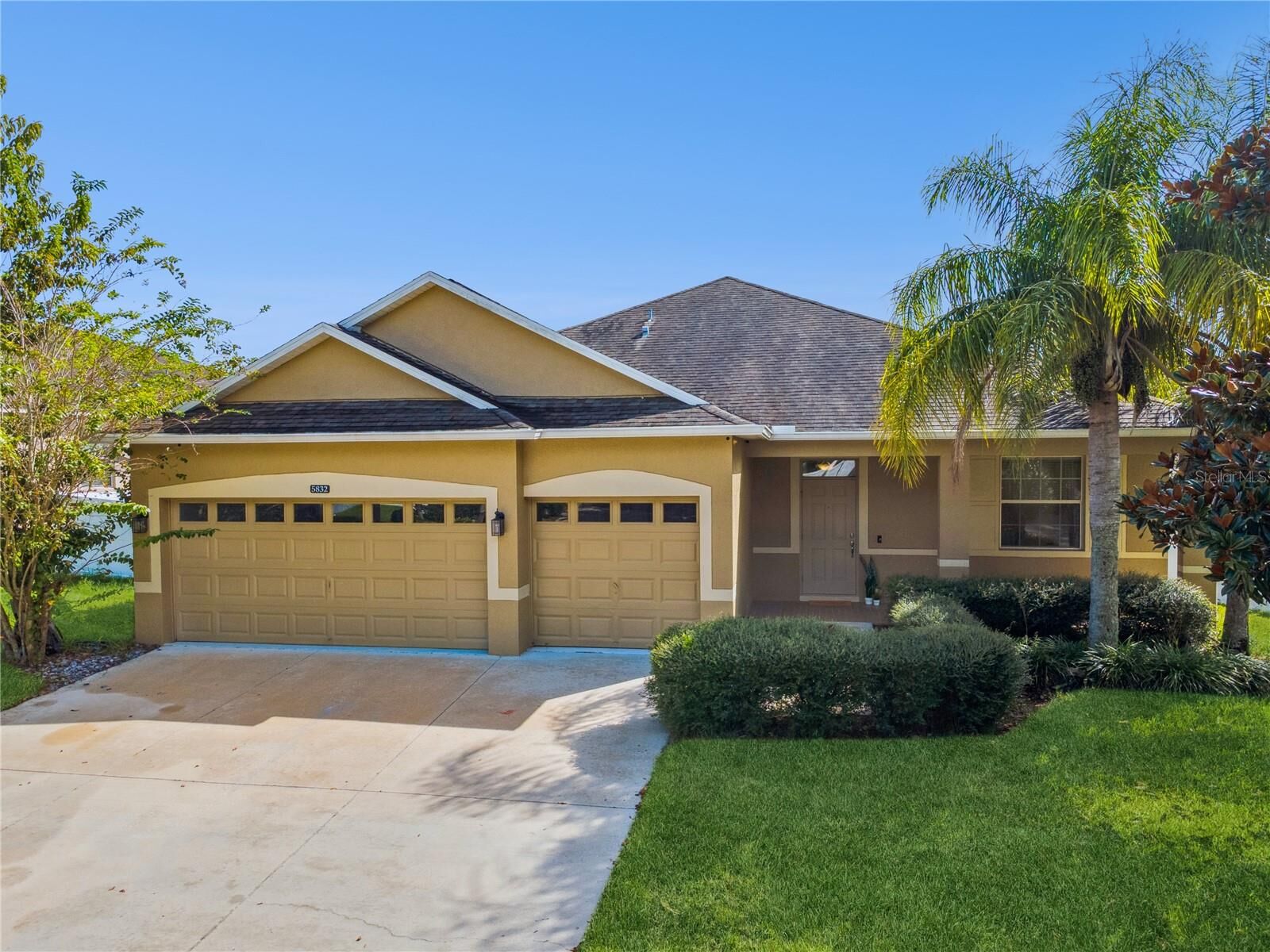 Property Photo:  5832 Tarleton Way  FL 32757 
