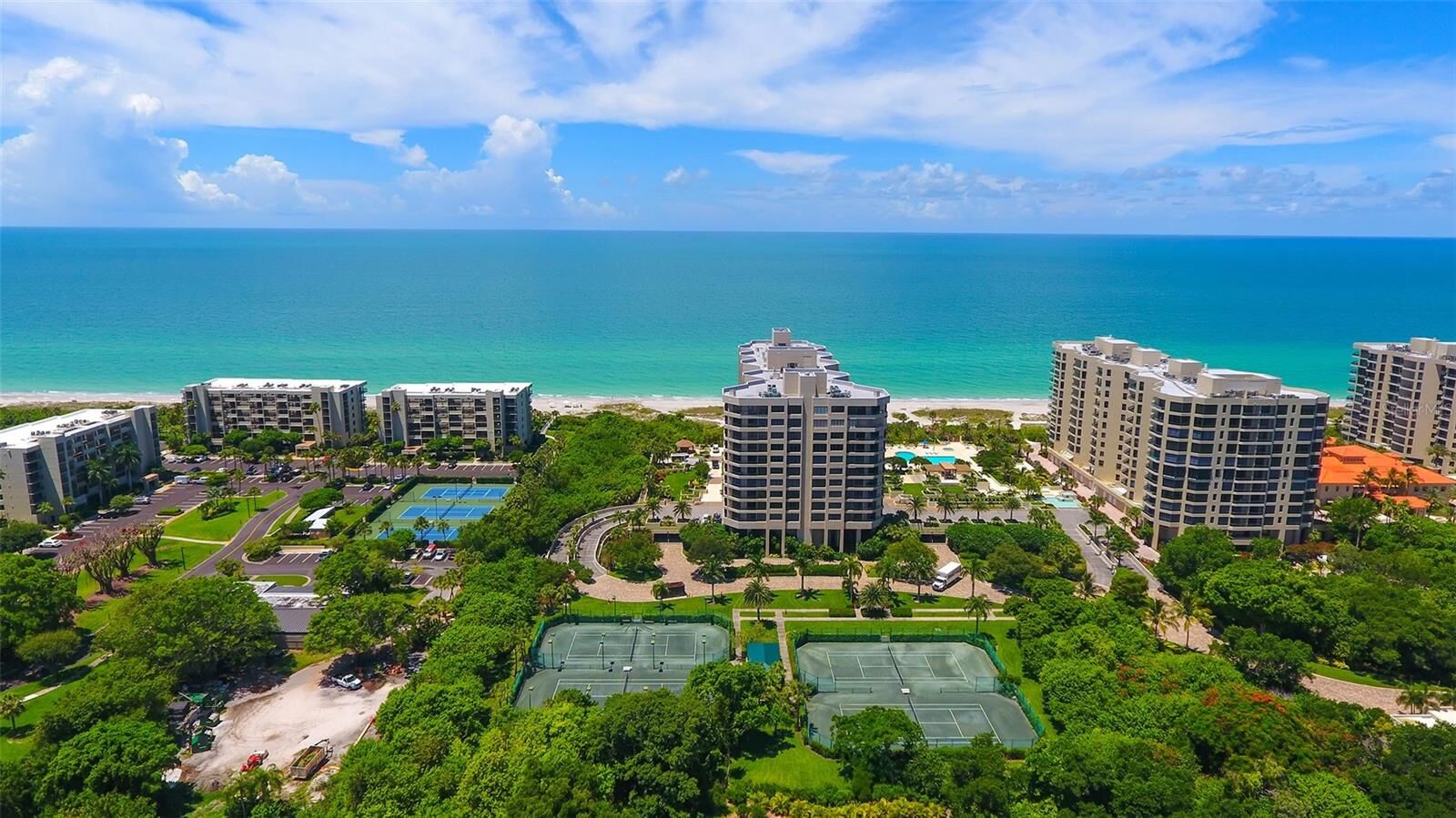 Property Photo: 1211 Gulf Of Mexico Drive 108 FL 34228