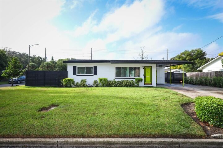 Property Photo: 1400 Shady Lane Drive FL 32804