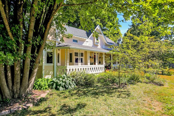 Property Photo:  170 E Ash Street  IN 46077 