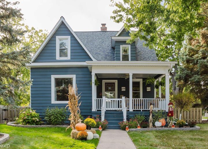 202 S Ninth Streets  Saint Clair MI 48079 photo