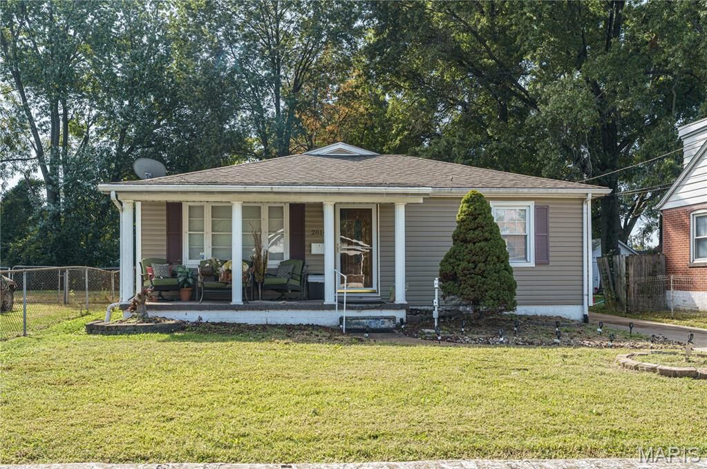 Property Photo: 2814 Palmer Avenue IL 62040