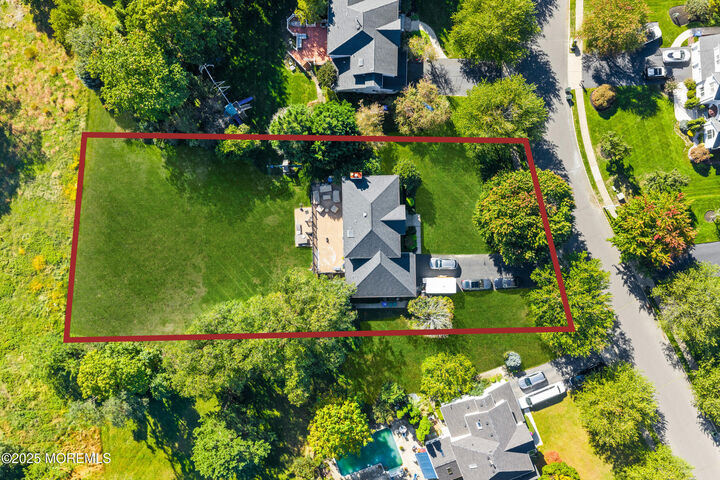 Property Photo:  49 Jamestown Road  NJ 07724 