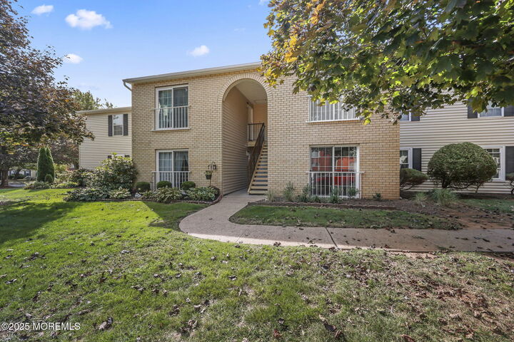 Property Photo:  709 Zlotkin Circle 2  NJ 07728 