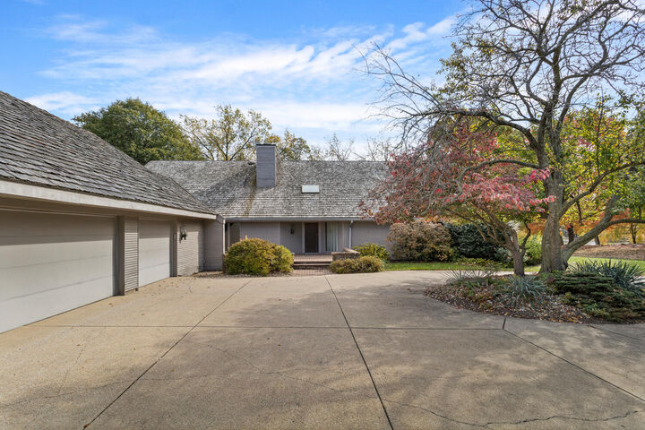 Property Photo:  4002 Lakepoint Road  IL 61822 